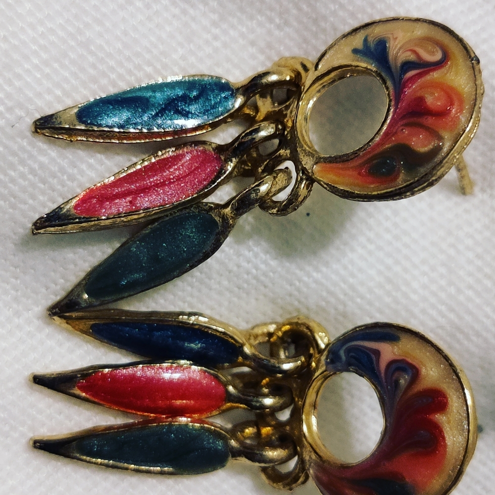 Assorted earrings - Picture 3 of 11